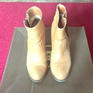 Ariat Baja bootie in nude